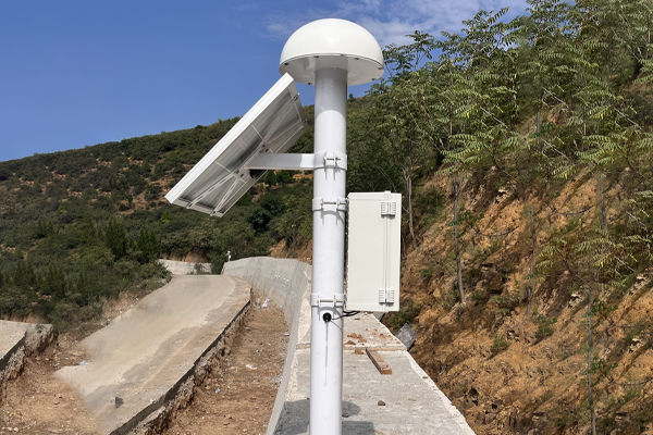 永康市某村大坝位移监测站安装