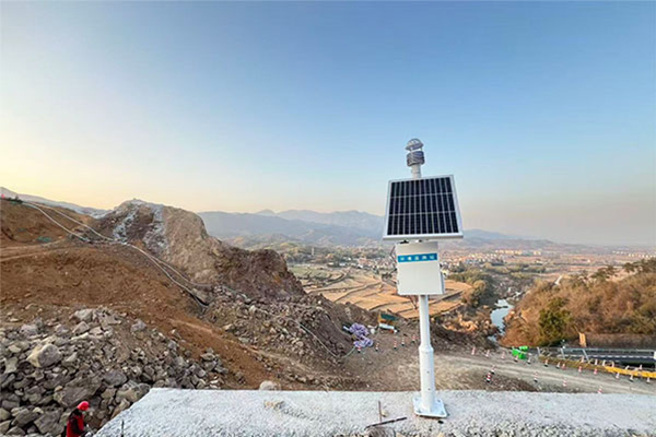 矿用超声波气象站安装完成